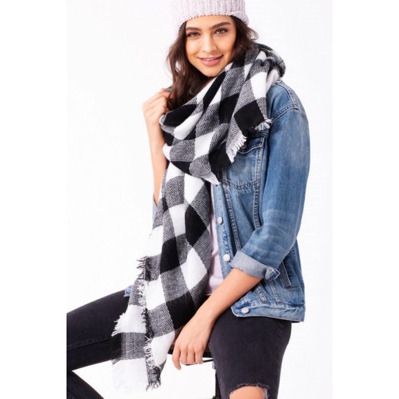 Check Blanket Scarf (Black/White Combo) - Picture 9 of 15
